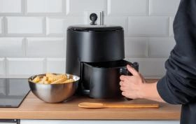 Jaki air fryer wybrać dla 2 os&oacute;b, a jaki dla rodziny?