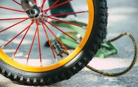 Jakie jest prawidłowe ciśnienie w oponach rowerowych?