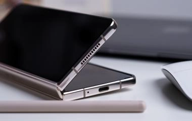 Motorola razr fold vs Samsung Galaxy Z Fold7 &ndash; kt&oacute;ry składany smartfon wybrać?
