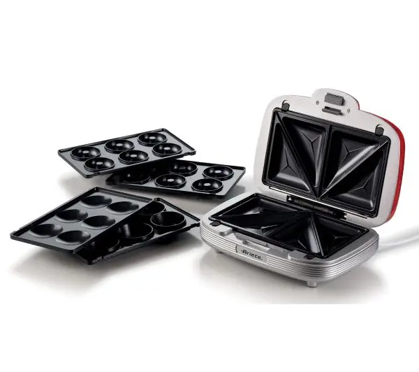 Opiekacze do kanapek - Ariete Sandwich & Cookies 3w1 1972/00 Trójkąty Muffiny Donaty 700W