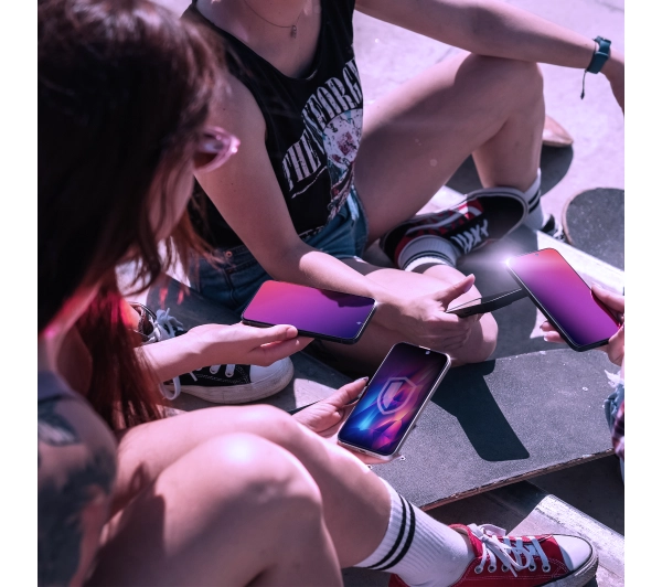 3mk Rainbow Privacy do iPhone 16e