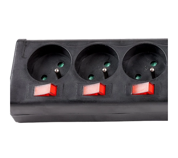 Hama P2223773 6 gniazd 1,4m Czarny