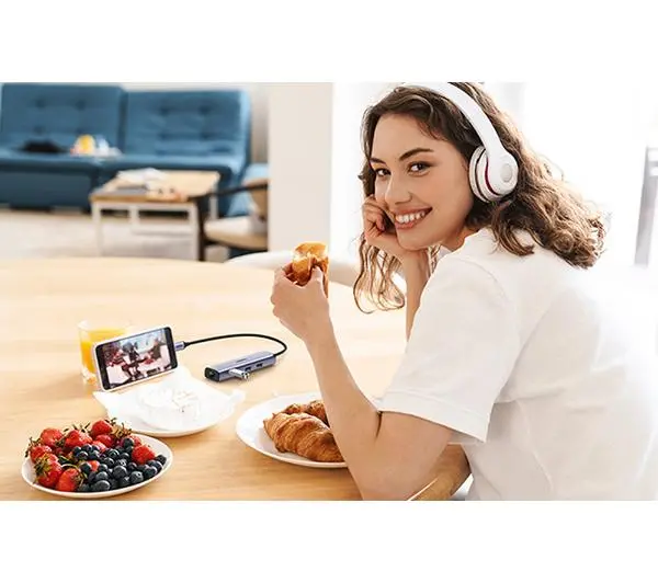 UGREEN CM475 USB-C do 3x USB 3.0, RJ45, USB-C PD  Szary