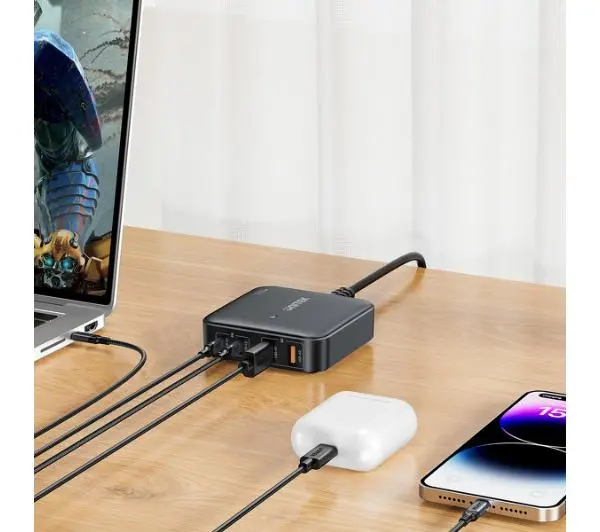 Unitek GaN 70W 2x USB-A+2x USB-C Czarny