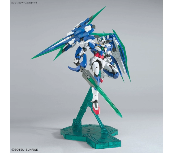 Bandai MG 1/100 00 QAN[T] FULL SABER