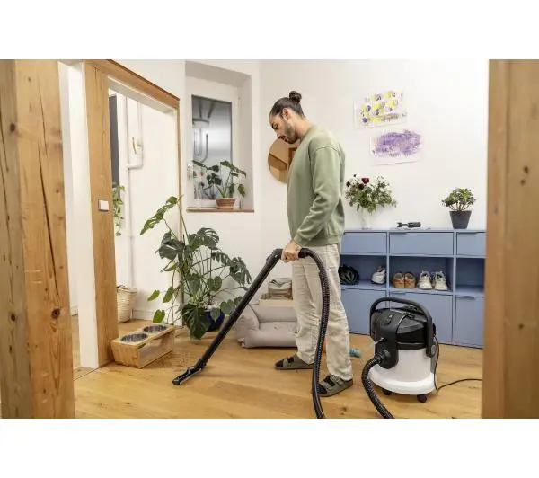 Karcher SE 4 Plus 1.081-170.0 1000W Ssawka podłogowa do odkurzania na mokro i sucho Ssawka podłogowa z nasadką do twardy - Kup na Raty - RRSO 0%