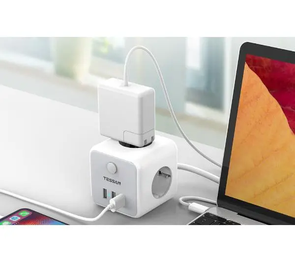 Tessan TS-301-C-GR 3 gniazda 2x USB-A USB-C 2m Biały
