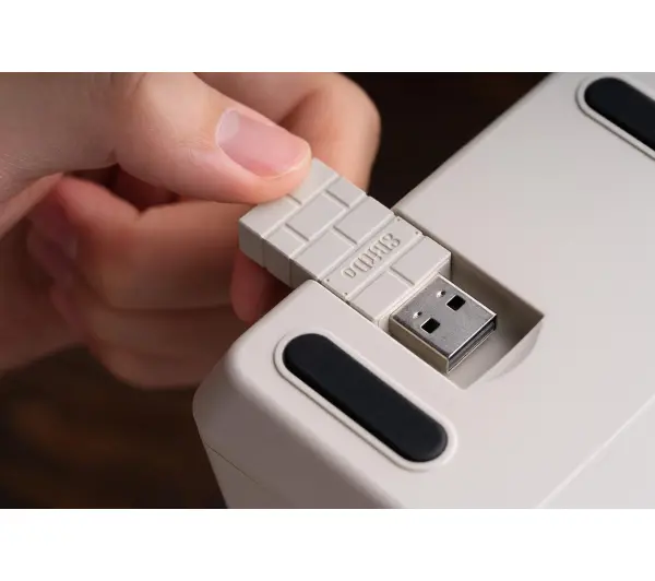 8BitDo Retro 18 Numpad M Edition Biały