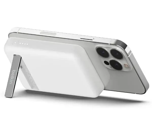 Belkin BPD004BTWT BoostCharge Magnetic Wirelees 5000mAh Biały