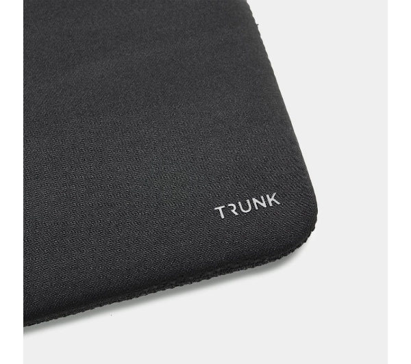 Trunk Neoprene Sleeve MacBook Air 15" Czarny