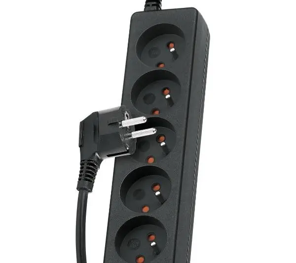 Acar 504 W 5 gniazd 1,5m Czarny