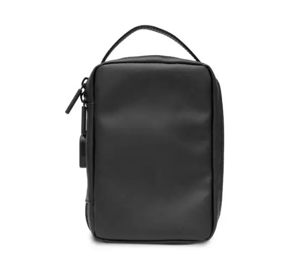 BMW Carbon&Perforated BMHBSPCTFK Czarny