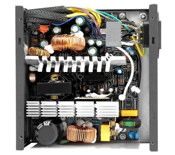 Thermaltake TR2 S 700W 80+ Czarny