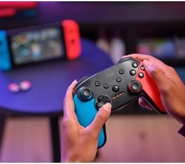 Trust GXT 1246B MUTA do Nintendo Switch Bezprzewodowy Niebiesko-czerwony