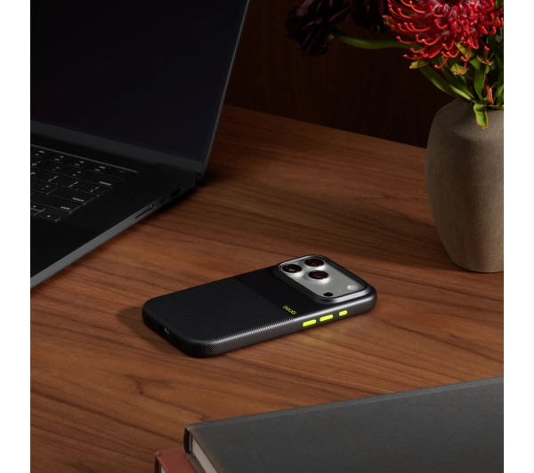 Beats Rugged Case z MagSafe i panelem Sterowanie aparatem do iPhone 17 Pro Himalajska czerń