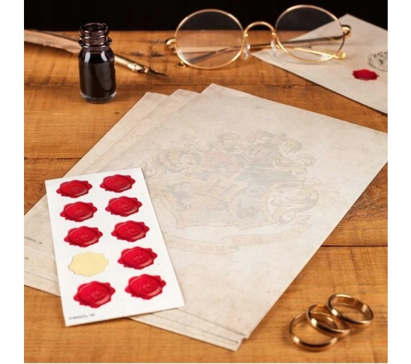 Paladone Hogwarts Letter Writing Set
