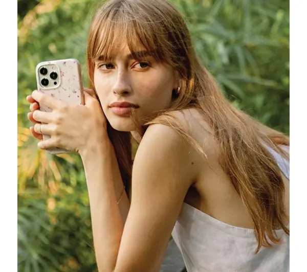 UNIQ Coehl Prairie do iPhone 15 Pro Beżowy