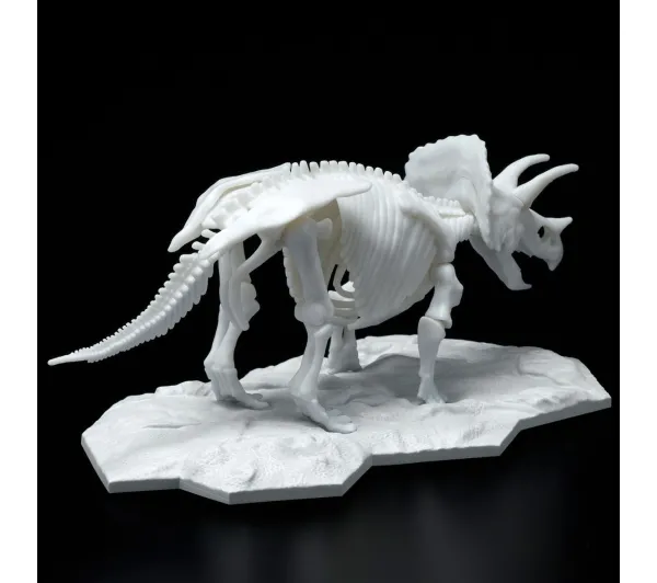 Bandai DINOSAUR MODEL KIT LIMEX SKELETON - TRICERATOPS