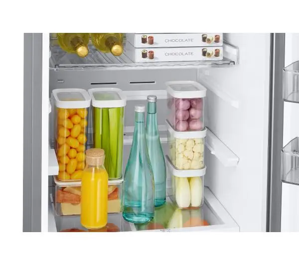 Samsung Bespoke RB38C7B6AAP Pełny No Frost 203cm Szuflada z kontrolą wilgotności Soczysta brzoskwinia/Głęboka czerń - TRZECI -55%, ALBO 5-TY ZA 1ZŁ - Kup na Raty - RRSO 0%