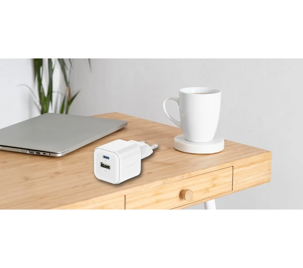 Swissten 22071500 12W 1x USB-C 1x USB-A Biały