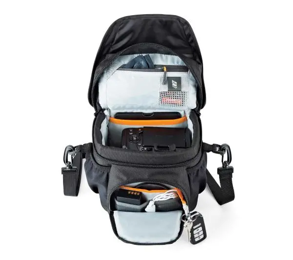 Lowepro Nova 140 AW II Czarny