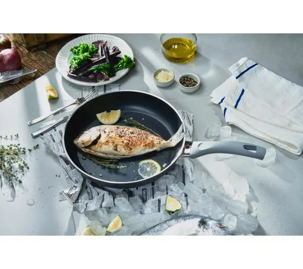 Ballarini Lazise 75003-054-0  Indukcja Keravis 28cm