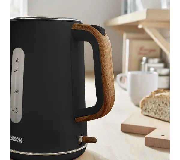 Tower Scandi T10037BLK 1,7l 3000W