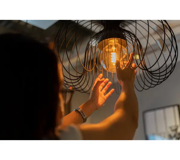 Hama WiFi E27 4,9W RGBW Filament