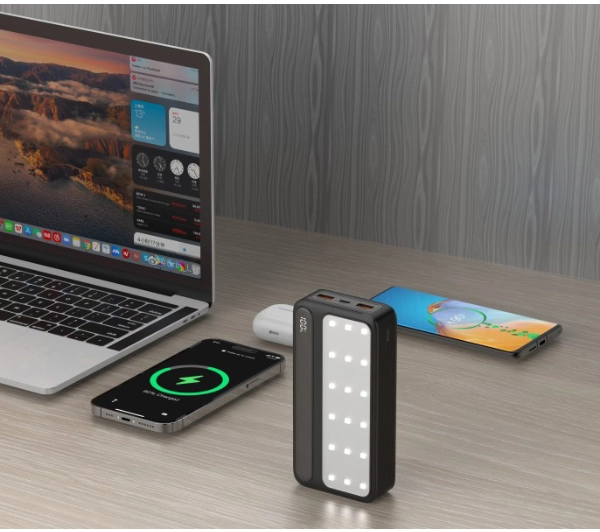 Rebeltec P20 LCD PD LAMP 20000mAh 22,5W Czarny