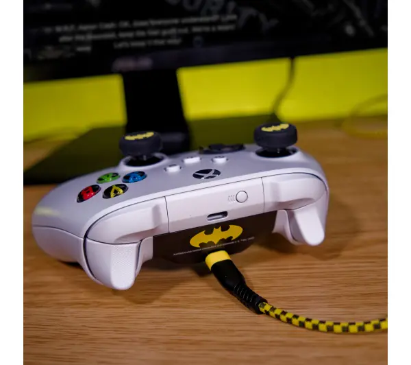 FR-TEC Play And Charge Batman do Xbox Series X/S