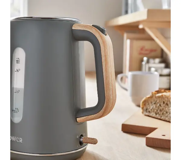 Tower Scandi T10037G 1,7l 3000W