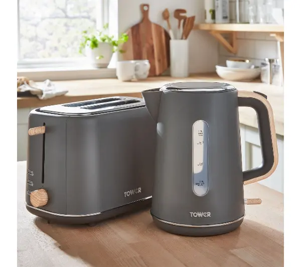 Tower Scandi T10037G 1,7l 3000W