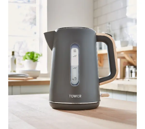 Tower Scandi T10037G 1,7l 3000W
