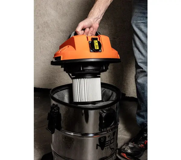 NEO Tools 04-738 1400W 30l
