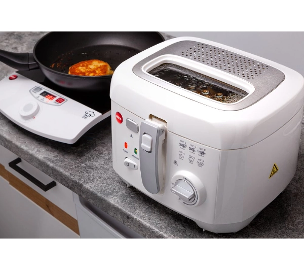 Eldom FR 18 B 1800W 2,5l