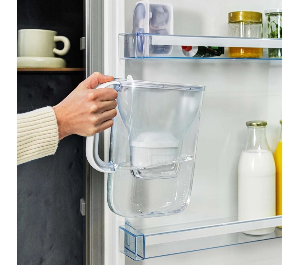 Brita Style Essential 2,4l 1 wkład Piaskowy