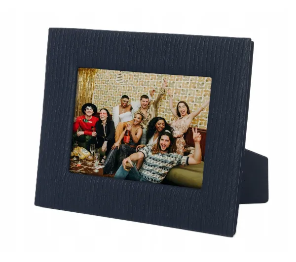 Ramka Stojąca Do Zdjęć Na Zdjęcie 10x15 Cm Czarna Pion Poziom / Loveinstant / Czarny