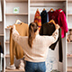 Uporządkuj szafę – jak zadbać o ubrania i przygotować je na nowy sezon