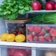 Jak układać produkty w lodówce? Sprawdź, jak prawidłowo przechowywać żywność!