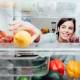 Jak układać produkty w lodówce? Sprawdź, jak prawidłowo przechowywać żywność!
