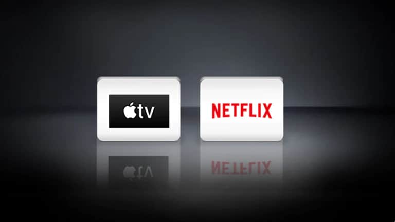 Логотипи Netflix і Apple розташовані горизонтально на чорному тлі.