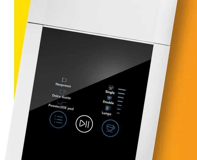 Крупний план сенсорної панелі керування мультикавоварки EEK001B