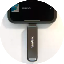 ZŁĄCZE LIGHTNING I USB-C