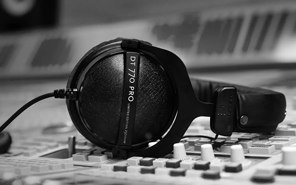 beyerdynamic DT 770 PRO [80Ω]【美品】 Beyerdynamic_DT__51daab516ccb8.jpg