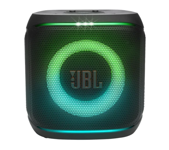 Динамік JBL із зеленим та синім підсвічуванням спереду