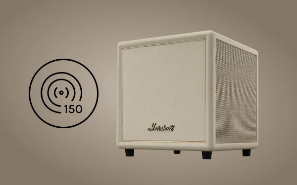 Кремовий сабвуфер Marshall; поруч із ним знаходиться значок, що показує діапазон частот до 150
